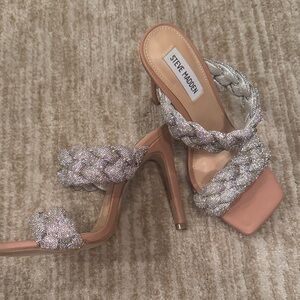 NEW NEVER WORN Steve Madden Glittering Silver and Nude Heels